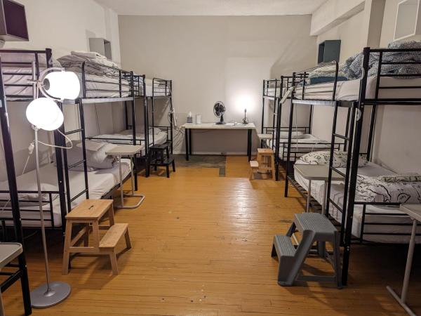 The Parkdale Hostellerie : photo 3 de la chambre lit dans dortoir mixte de 10 lits