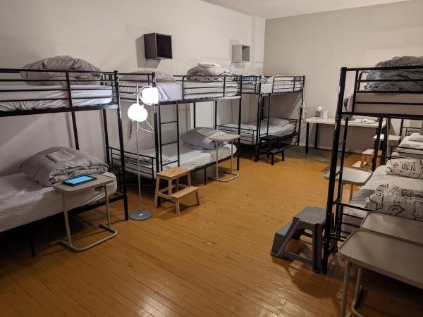 The Parkdale Hostellerie : photo 2 de la chambre lit dans dortoir mixte de 10 lits
