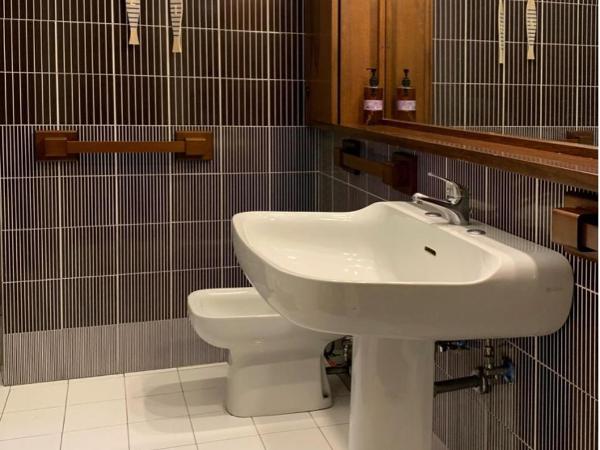 Brixia Time Case - In villa con giardino : photo 2 de la chambre chambre double avec salle de bains privative