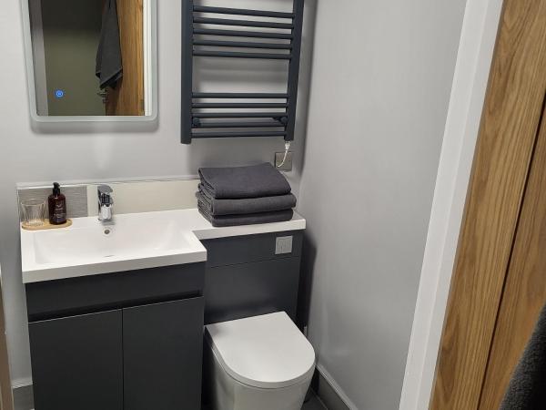 Open acres accommodation and airport parking : photo 2 de la chambre chambre double familiale