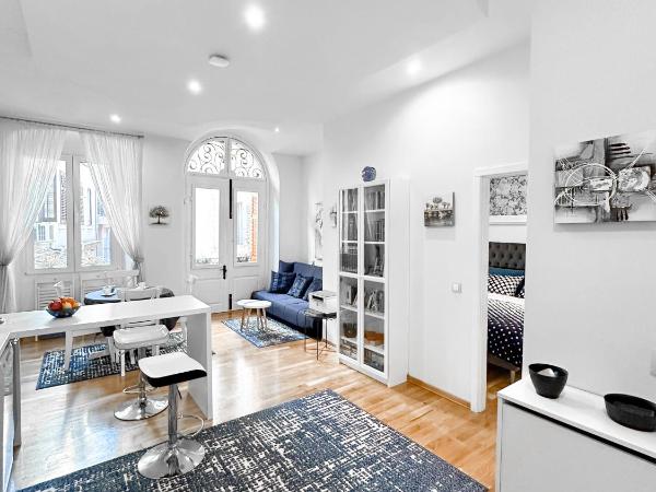 City Center Lodge : photo 2 de la chambre appartement 1 chambre avec balcon