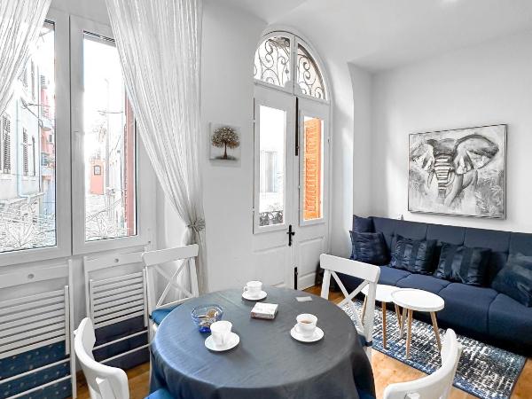 City Center Lodge : photo 9 de la chambre appartement 1 chambre avec balcon