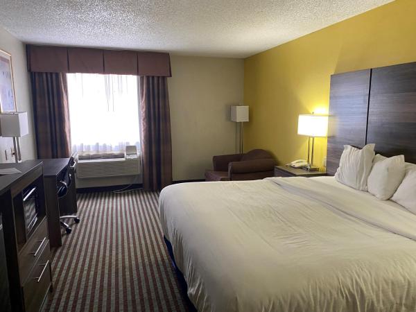 Baymont by Wyndham Oklahoma City Airport : photo 4 de la chambre chambre lit king-size - non-fumeurs
