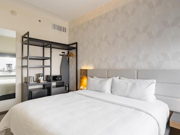 Radisson Hotel Monterrey San Jeronimo : photo 3 de la chambre chambre lit king-size - non-fumeurs
