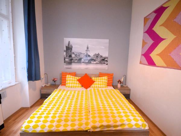 Travel&Joy backpackers : photo 1 de la chambre chambre double supérieure avec salle de bains commune