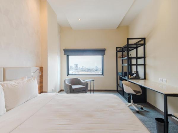 Radisson Hotel Monterrey San Jeronimo : photo 5 de la chambre chambre lit king-size - non-fumeurs