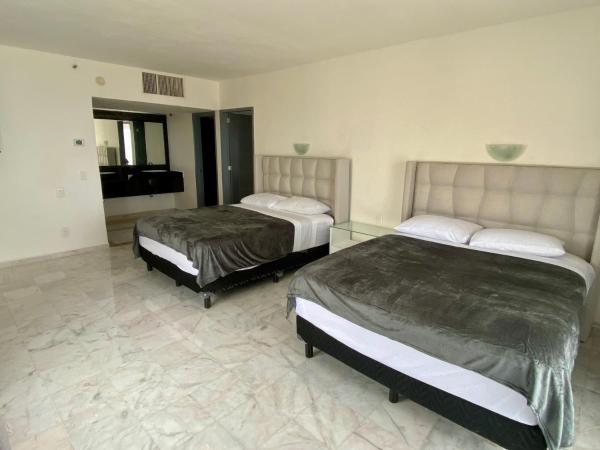Condo in Ocean Front Resort : photo 3 de la chambre appartement - vue sur mer