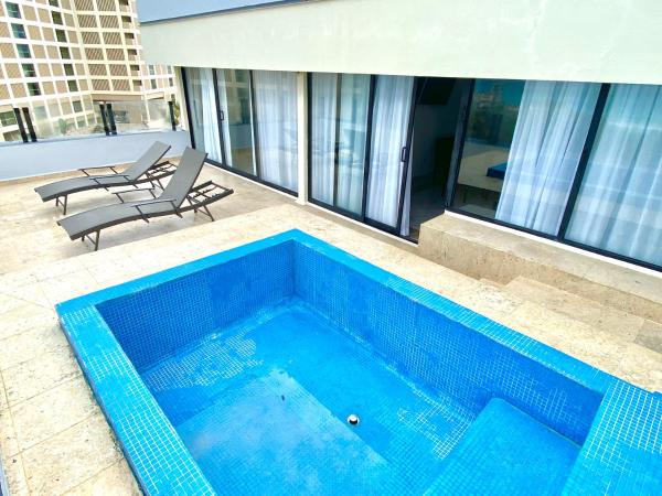 Condo in Ocean Front Resort : photo 5 de la chambre appartement - vue sur mer