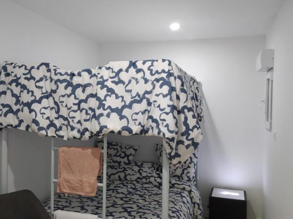 Locatif gare Lille Europe : photo 1 de la chambre chambre double - vue sur jardin