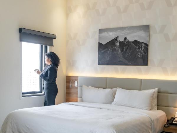 Radisson Hotel Monterrey San Jeronimo : photo 3 de la chambre chambre lit queen-size - non-fumeurs