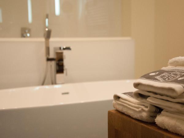 Maison M Troyes : photo 5 de la chambre chambre deluxe (2 adultes + 1 enfant)