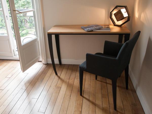 Maison M Troyes : photo 2 de la chambre chambre lit queen-size - vue sur jardin