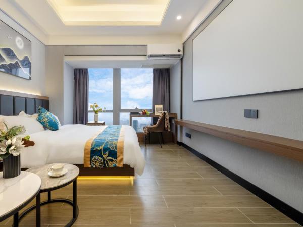 Xingyin Cloudy Hotel Guangzhou Changgang Subway Station - Free Shuttle Bus to Canton Fair Complex During Canton Fair Period : photo 2 de la chambre chambre lit king-size - vue sur ville