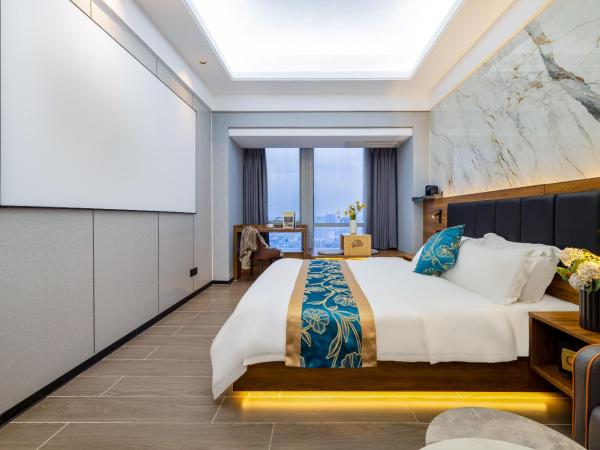 Xingyin Cloudy Hotel Guangzhou Changgang Subway Station - Free Shuttle Bus to Canton Fair Complex During Canton Fair Period : photo 1 de la chambre chambre king-size de luxe - vue sur la ville