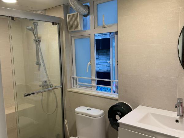 Soso Hostel : photo 4 de la chambre lit dans dortoir pour hommes de 4 lits