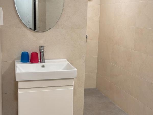 Soso Hostel : photo 3 de la chambre lit dans dortoir pour hommes de 4 lits