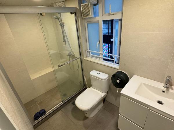 Soso Hostel : photo 5 de la chambre lit dans dortoir pour hommes de 4 lits