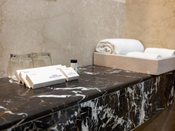 Sarovar Premiere Jaipur : photo 1 de la chambre deluxe king room: avail 20% discount on fnb & (1+1 happy hour from 1pm - 11pm on selected brands at lattice bar)