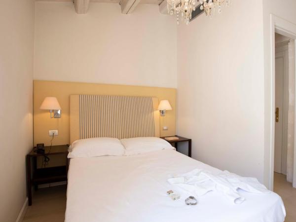 Hotel Palazzo Cavalieri : photo 5 de la chambre petite chambre double