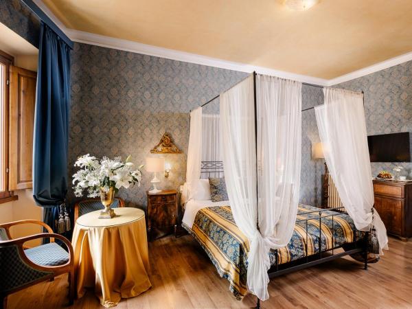 Hotel Palazzo dal Borgo : photo 1 de la chambre suite junior (2 adultes)