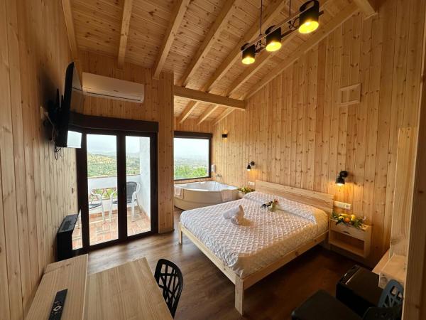 La Luna del sur B&B : photo 3 de la chambre suite deluxe avec baignoire spa