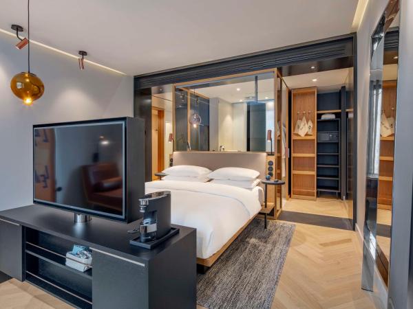 Andaz Munich Schwabinger Tor - a concept by Hyatt : photo 1 de la chambre chambre lit king-size