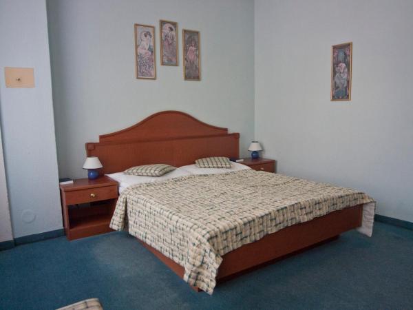EA Hotel Mozart : photo 4 de la chambre chambre double