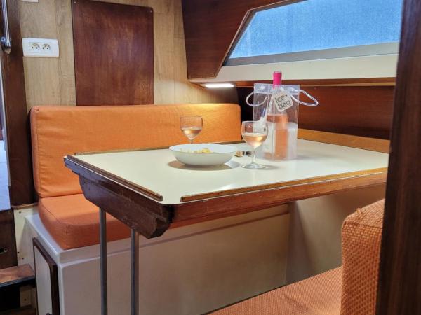 gites du mas Donat : photo 6 de la chambre studio - vue sur piscine