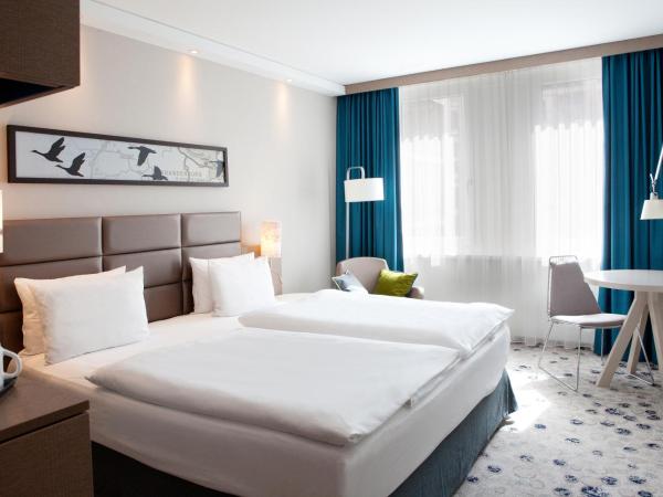 Holiday Inn Berlin City East Side, an IHG Hotel : photo 1 de la chambre chambre lit king-size standard