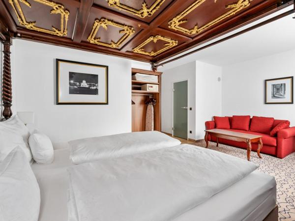 King's Hotel Center Superior : photo 2 de la chambre chambre familiale supérieure