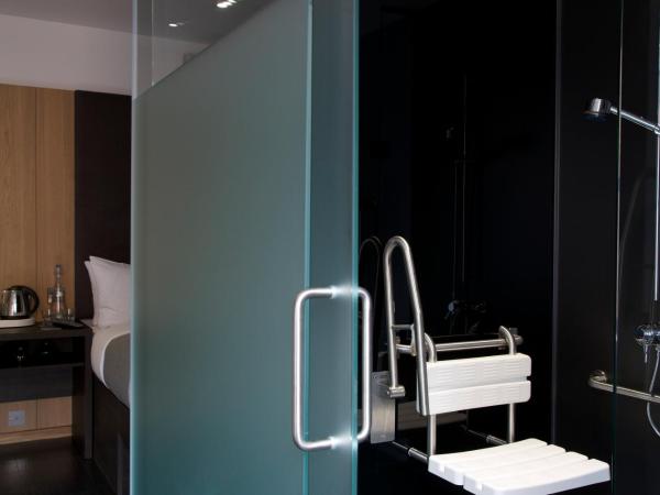 The Z Hotel Victoria : photo 3 de la chambre chambre lit queen-size - accessible aux personnes à mobilité réduite