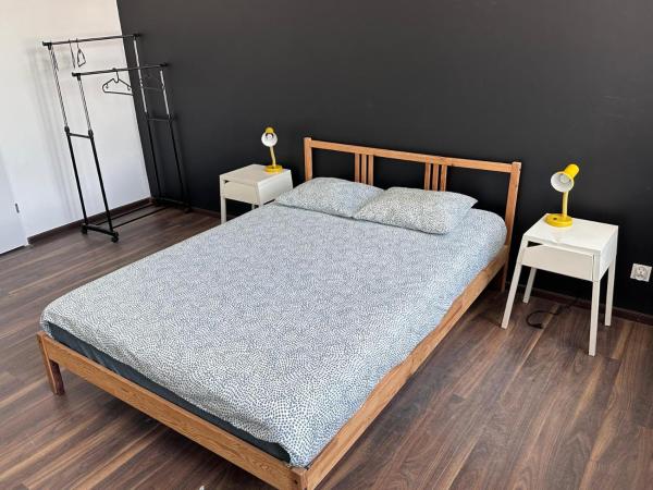 Apolla 12 : photo 10 de la chambre chambre double standard avec salle de bains commune