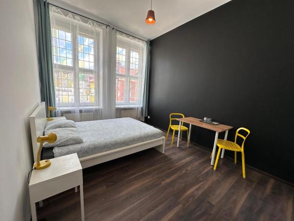 Apolla 12 : photo 5 de la chambre chambre double standard avec salle de bains commune