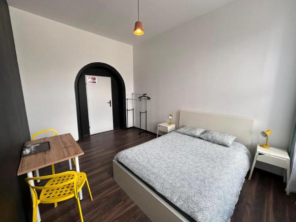 Apolla 12 : photo 9 de la chambre chambre double standard avec salle de bains commune