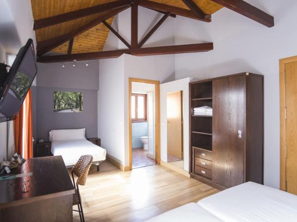 Hotel Alda Algalia : photo 8 de la chambre chambre triple supérieure