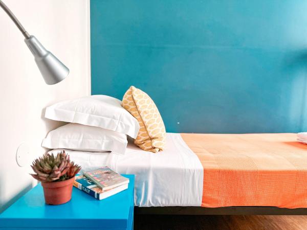 Ostello Bello Milano Centrale : photo 8 de la chambre chambre simple avec salle de bains privative