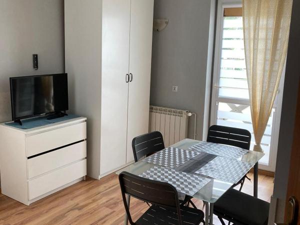 Stacja Sopot Pokoje do wynajęcia : photo 2 de la chambre appartement 1 chambre de luxe - vue sur jardin