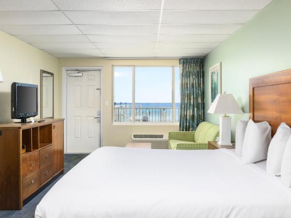 Beachside Resort Panama City Beach : photo 3 de la chambre studio lit king-size avec canapé-lit et kitchenette