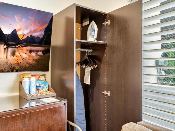 Ocean View Hotel : photo 6 de la chambre chambre lit king-size standard