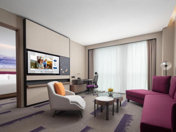 Hilton by Hampton Chengdu North Railway Station : photo 1 de la chambre suite affaires