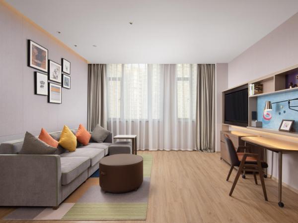 Home2 Suite by Hilton Hangzhou Qianjiang New Town : photo 5 de la chambre suite deluxe