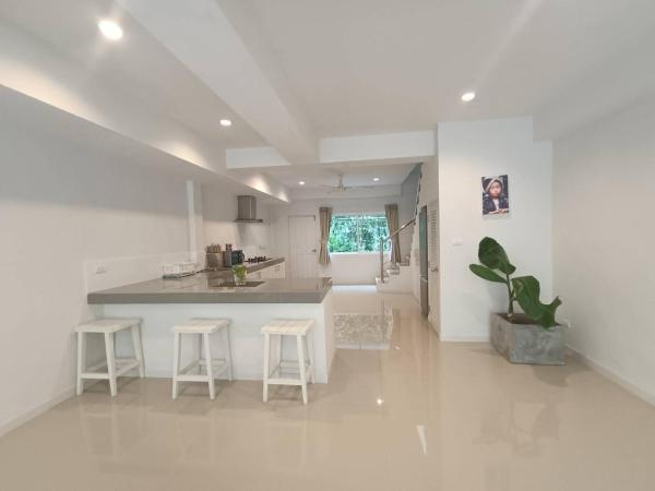 ฺBKK @ Khaolak : photo 6 de la chambre chambre quadruple - vue sur montagnes