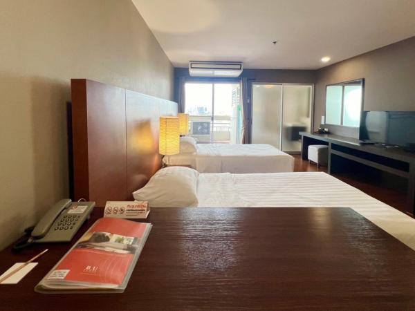 BU Place Hotel : photo 2 de la chambre chambre lits jumeaux