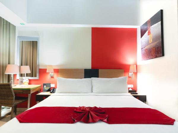Atrium Premiere Hotel Yogyakarta Ambarukmo : photo 1 de la chambre superior king with street view