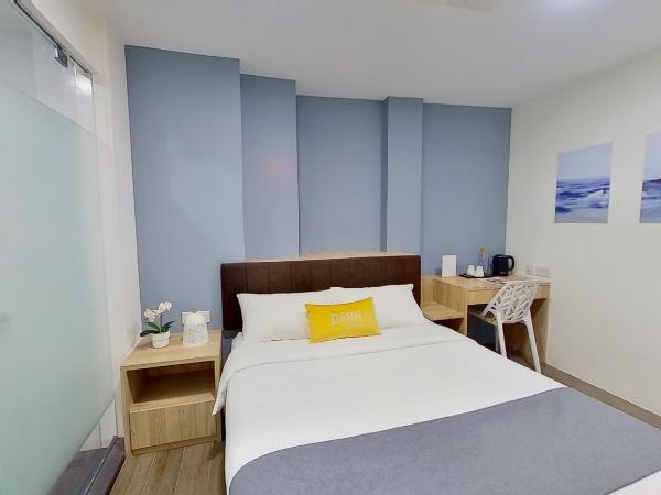 Dash Living on Mackenzie : photo 5 de la chambre hébergement lit queen-size confortable