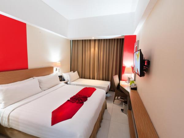 Atrium Premiere Hotel Yogyakarta Ambarukmo : photo 4 de la chambre superior king with street view