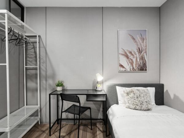 Modern Single Room - Next to Central Station - Near CBD&Townhall&Chinatown&Darling Harbour&UTS&USYD - Shared Bathroom : photo 1 de la chambre chambre simple avec salle de bains commune