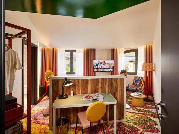 Mama Shelter Nice : photo 8 de la chambre large mama double 