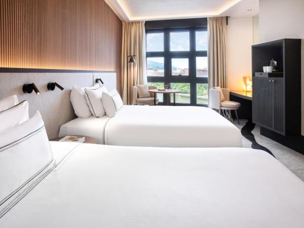 Hotel Meliá Bilbao : photo 1 de la chambre chambre familiale