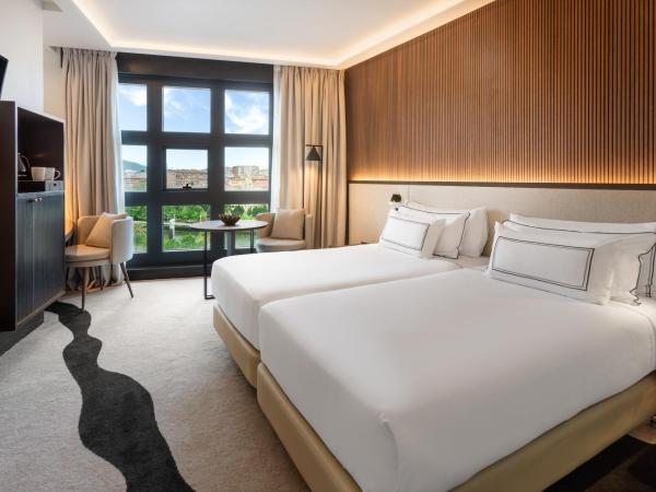 Hotel Meliá Bilbao : photo 1 de la chambre chambre communicante melia